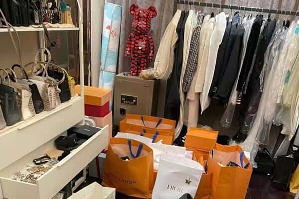 安庆岳西县回收一线品牌衣服